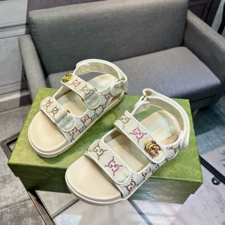 Gucci Screener GG-مطرز قماش كاجوال صندل