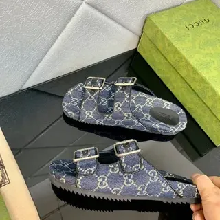 Gucci Screener GG Monogram جينز أزرق صندل كاجوال