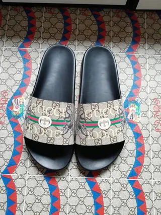 Gucci Screener GG Supreme Web Stripe pantoufles 5
