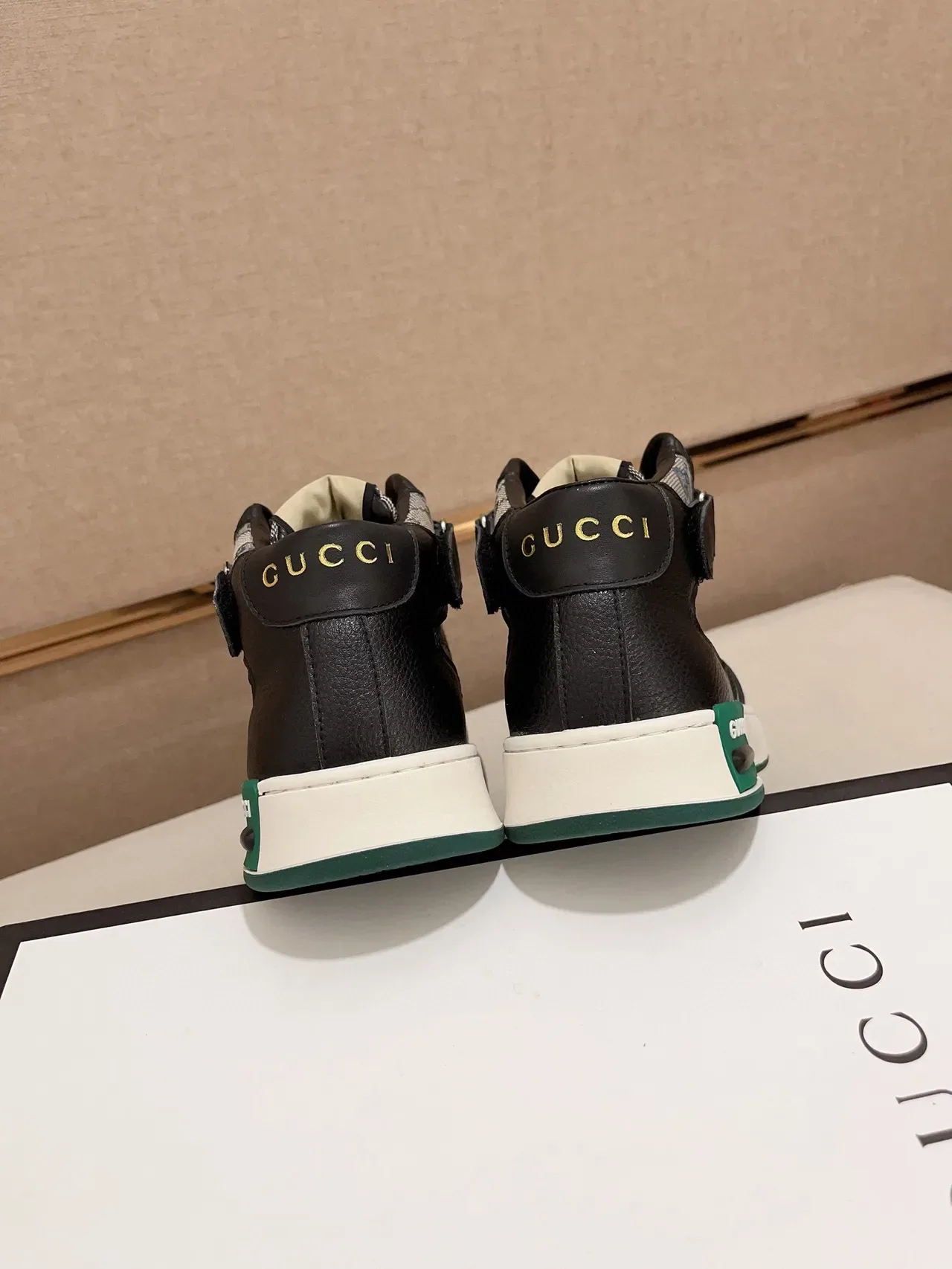 Gucci Screener High noir beige vert rouge sneakers lifestyle 8