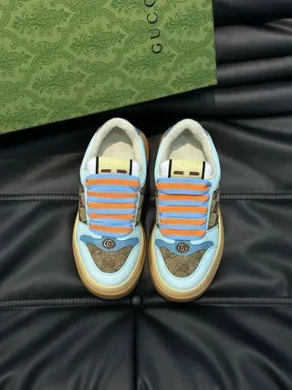 غوتشي Screener حذاء رياضي أزرق فاتح وبيج GG Monogram slip-on lifestyle 5