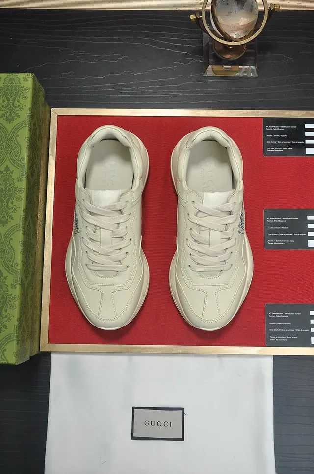 Gucci Screener Off-White Cherry 刺绣生活运动鞋 5
