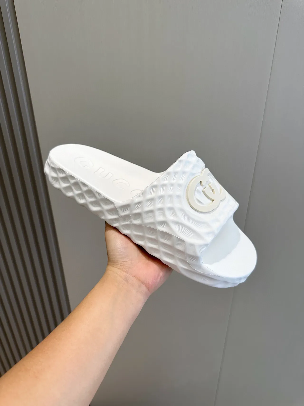 Gucci Screener White Quilted Logo Slide Slipper 5