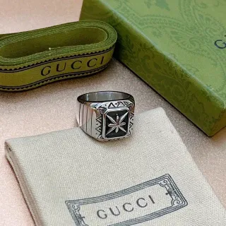 Gucci Silver Black Signet-Style Geometric Border Ring