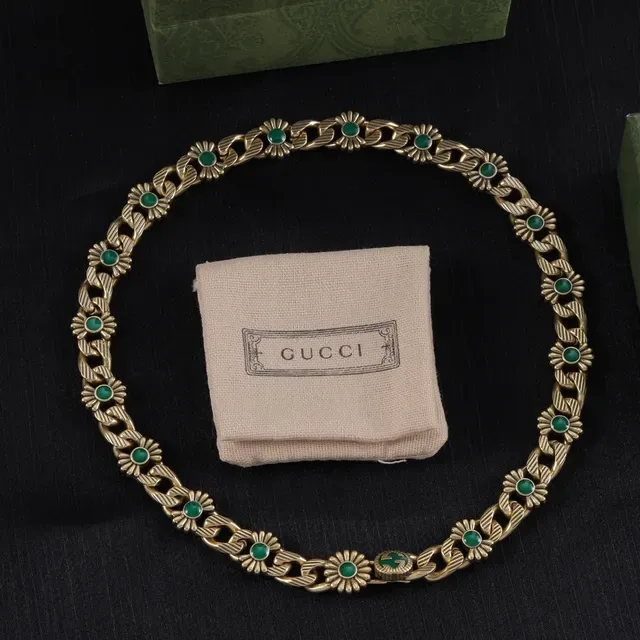 Gucci রুপালি সোনালি ফুল লিঙ্ক চেইন ক্যাবোশন সেট সবুজ পাথর হার 4