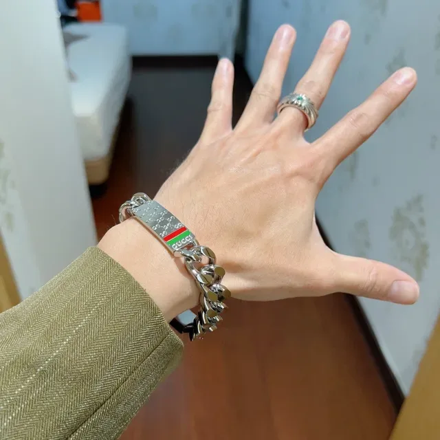 Gucci Silver Green Chunky Curb Chain Metallic Bracelet 8