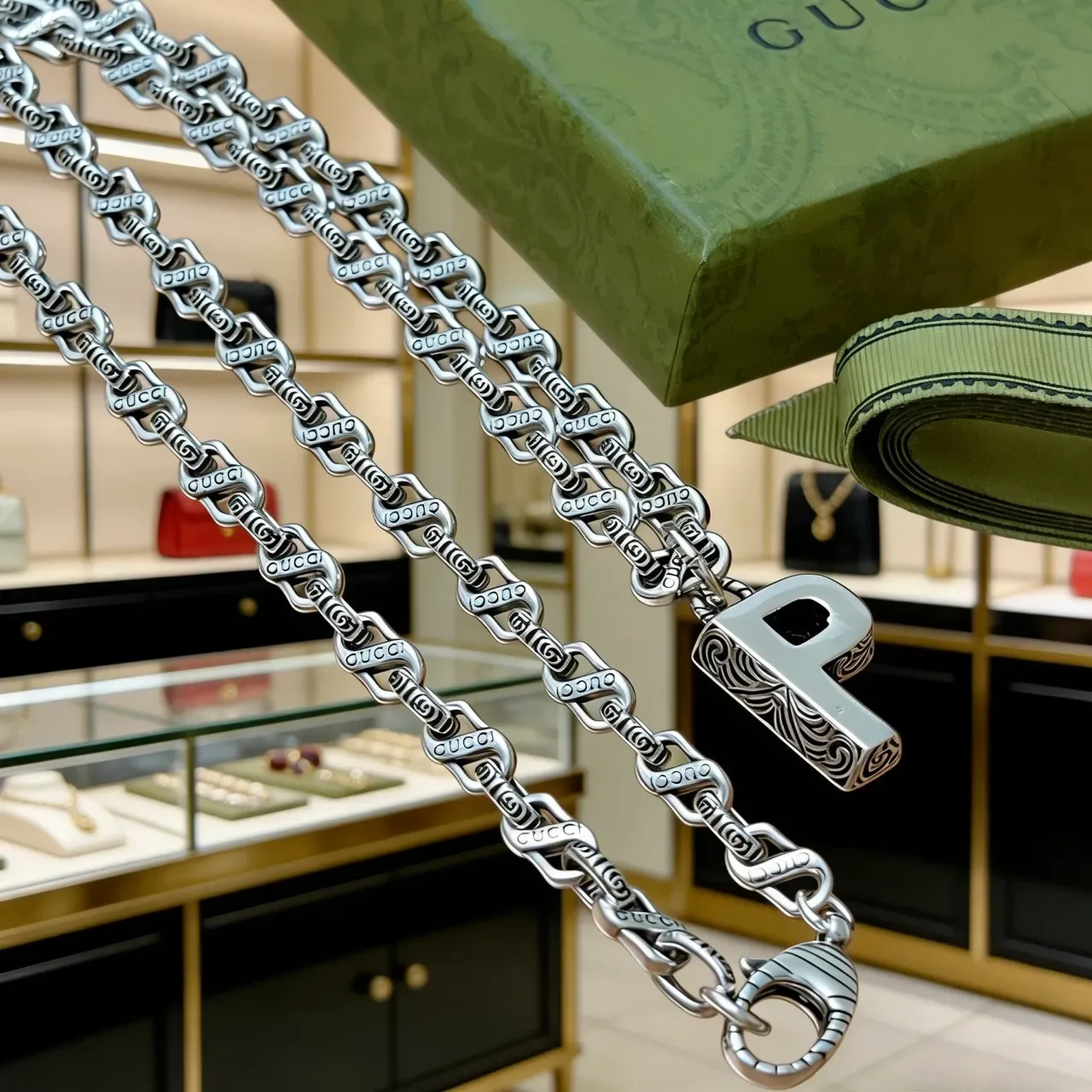 Gucci Silver Interlocking G-Link Chain Engraved Brand Text Necklace 8