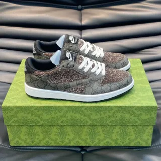 Gucci Tennis 1977 GG Monogram 棕色纹理生活方式运动鞋