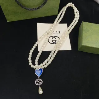 Gucci সাদা নীল ডাবল-স্ট্র্যান্ড মুক্তা এনামেল হার্ট পেন্ডেন্ট নেকলেস