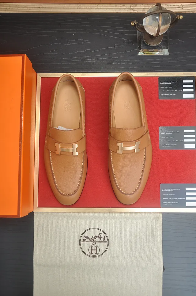 Hermès جلد بني فاتح ذهبي بني مموج إبزيم على شكل H لافر 5