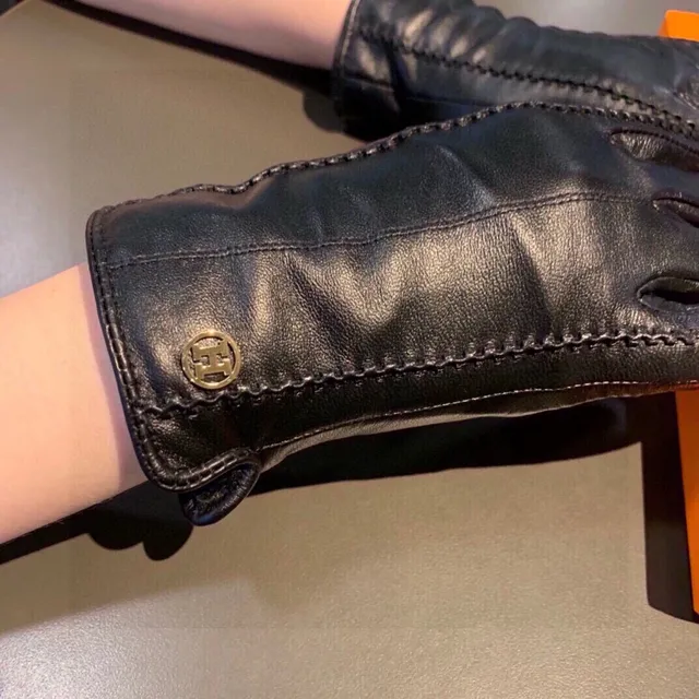 Hermès Guantes de Cuero Negro y Naranja Liso con Costura Contraste Topstitching 7