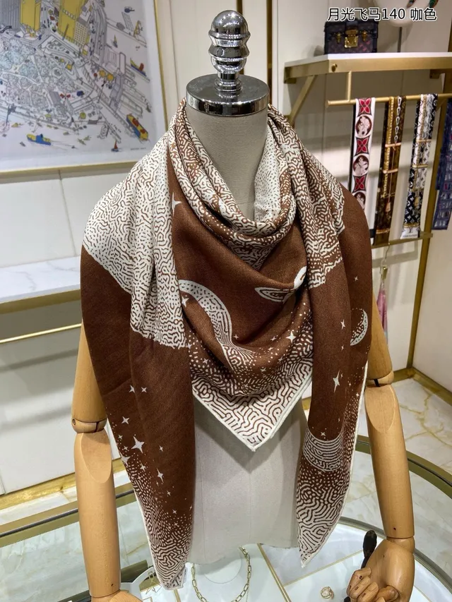 Hermès Brown Beige Printed Geometric Labyrinth Pattern Star Motifs Silk Scarf 7