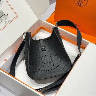 Hermès Evelyne مثقب H Logo جلد التبغ حقيبة تحت الإبط 9