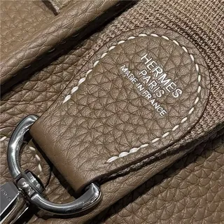 Hermès Evelyne مثقب H Logo جلد التبغ حقيبة تحت الإبط 12