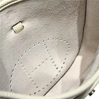 Hermès Evelyne مثقب H Logo جلد التبغ حقيبة تحت الإبط 19