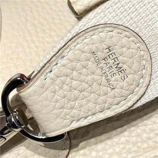 Hermès Evelyne مثقب H Logo جلد التبغ حقيبة تحت الإبط 22