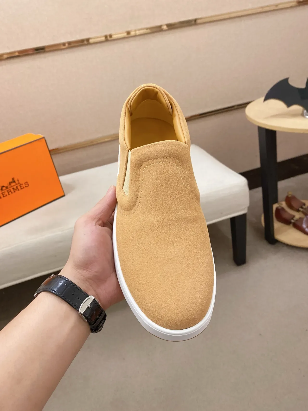 Hermès Oran Beige Blanc Suède Tige Slip-On Confection Lifestyle Sneakers 5