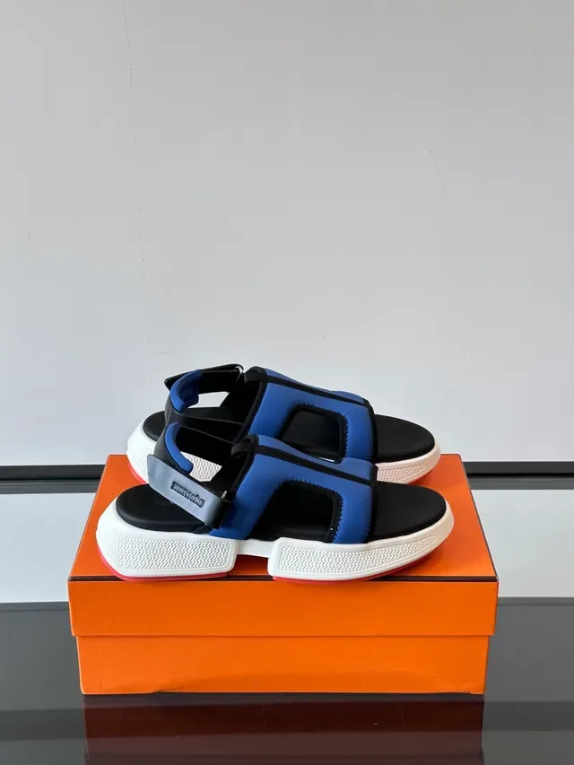 Hermès Oran Negro Azul Sandalias plataforma chunky multi-cinta T-bar diseño casual 9