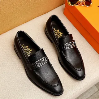 Hermès Oran 黑色粒面皮革乐福鞋