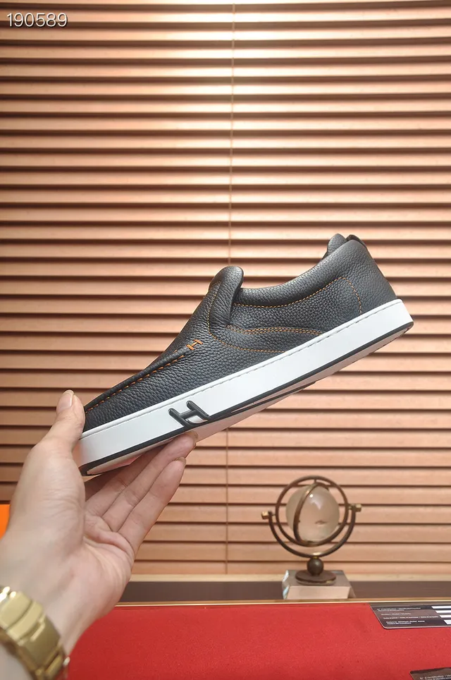 Hermès Oran কালো সাদা পেবল্ড লেদার রাবার সোল লোফার 6
