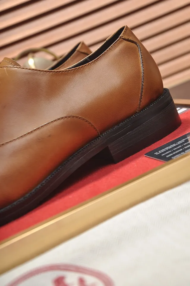 Hermès Tan Crocodile-Embossed Cap Toe Oxford Shoes 2
