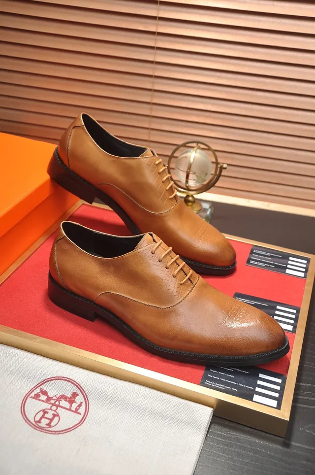 Hermès Tan Crocodile-Embossed Cap Toe Oxford Shoes 4