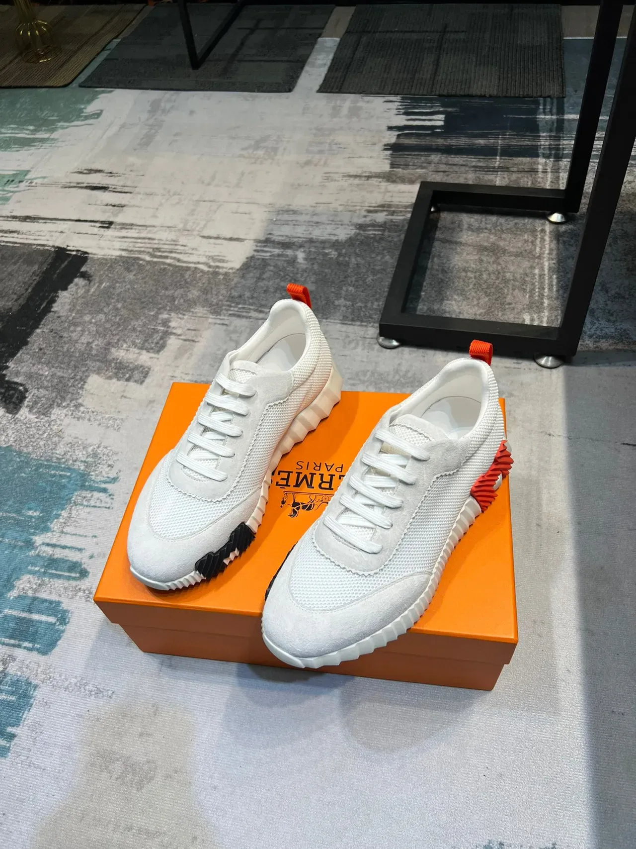 Hermès Branco Laranja Malha e Camurça Superior Esculpida Rugosa Mediola Sneakers Lifestyle 5