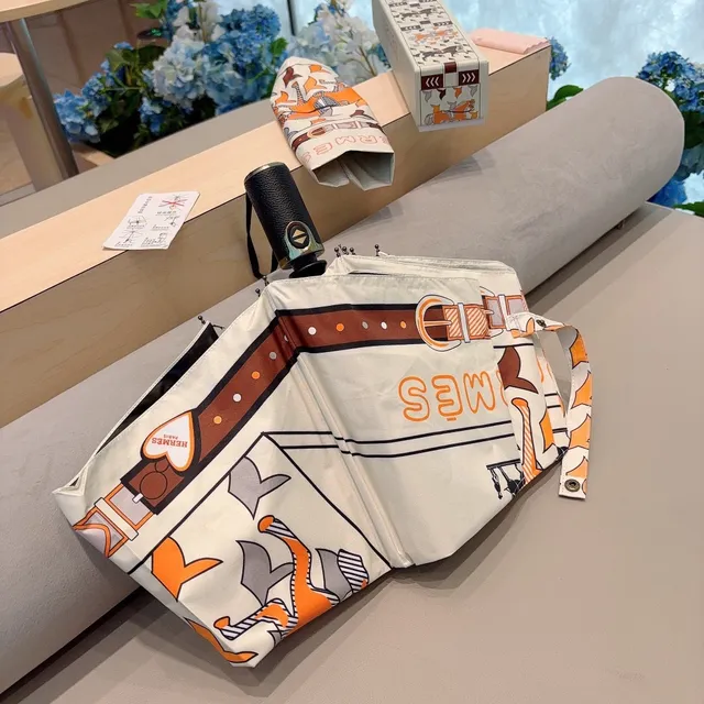 Hermès 白橙印花几何网格马术图案手袋 4