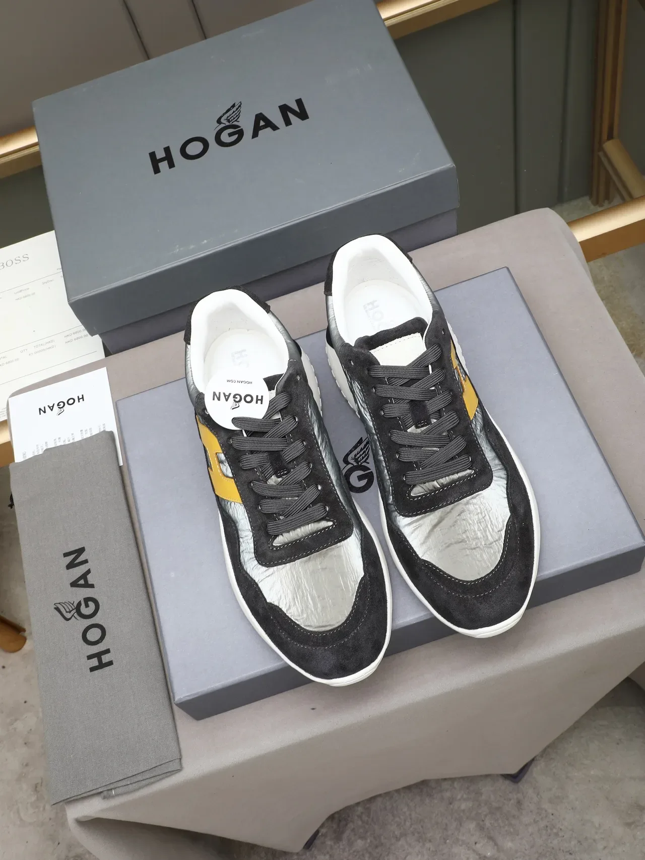 Hogan 黑色 黄色 厚底平台鞋底 oversized H 标志 生活方式运动鞋 2