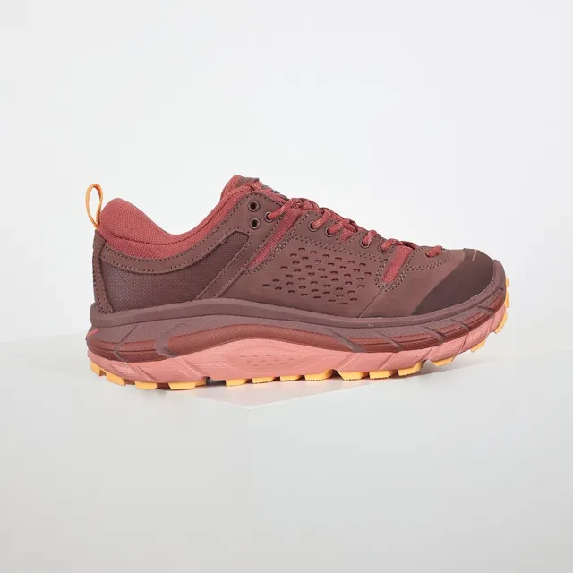 Hoka Speedgoat बर्गंडी नारंगी मोटी परफोरेटेड सुड-मेश अपर रनिंग जूते 7