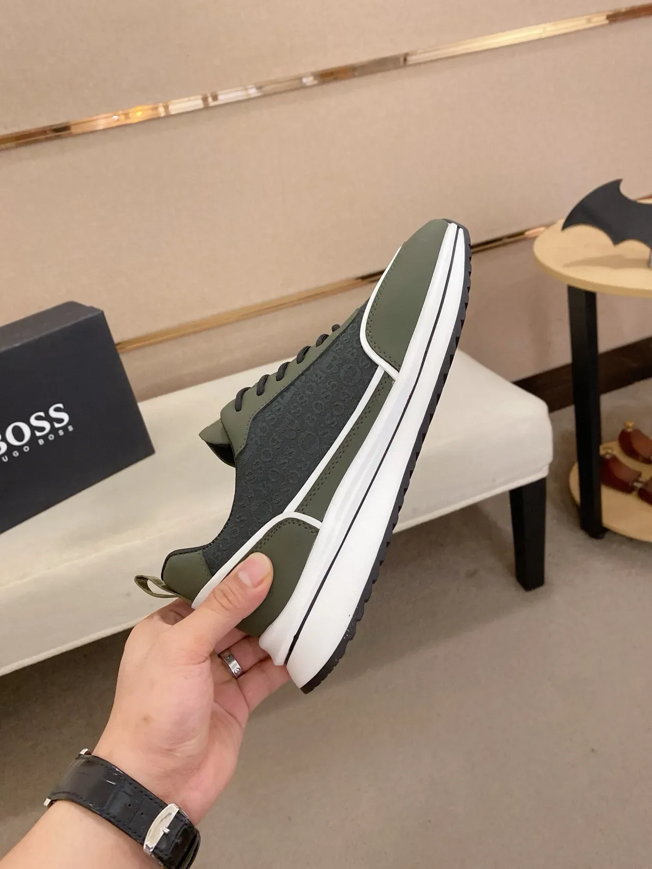 Hugo Boss Verde Militar, Branco, Oliva, Superior Sintético, Painel Cinza Monogramado, Tênis Lifestyle 5