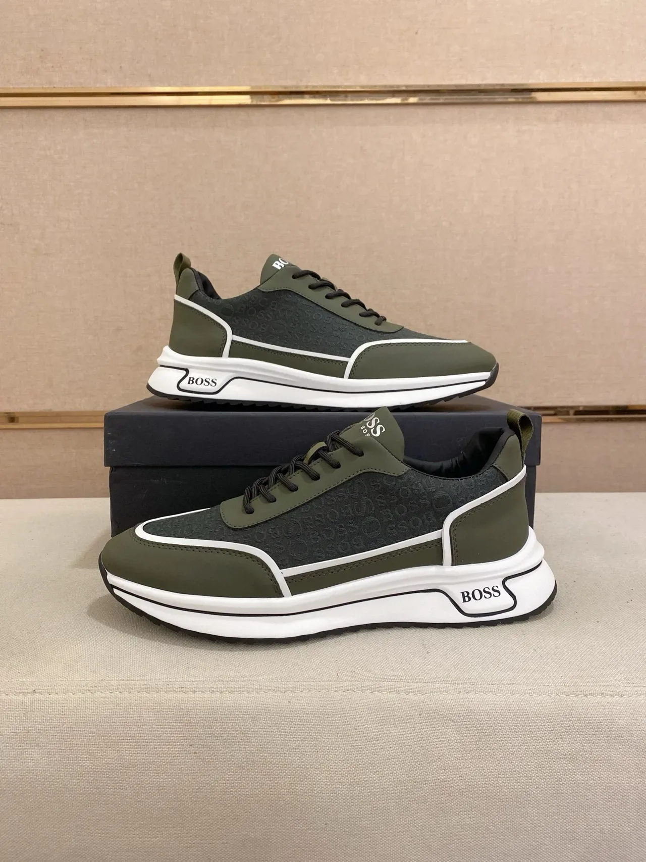 Hugo Boss Verde Militar, Branco, Oliva, Superior Sintético, Painel Cinza Monogramado, Tênis Lifestyle 7
