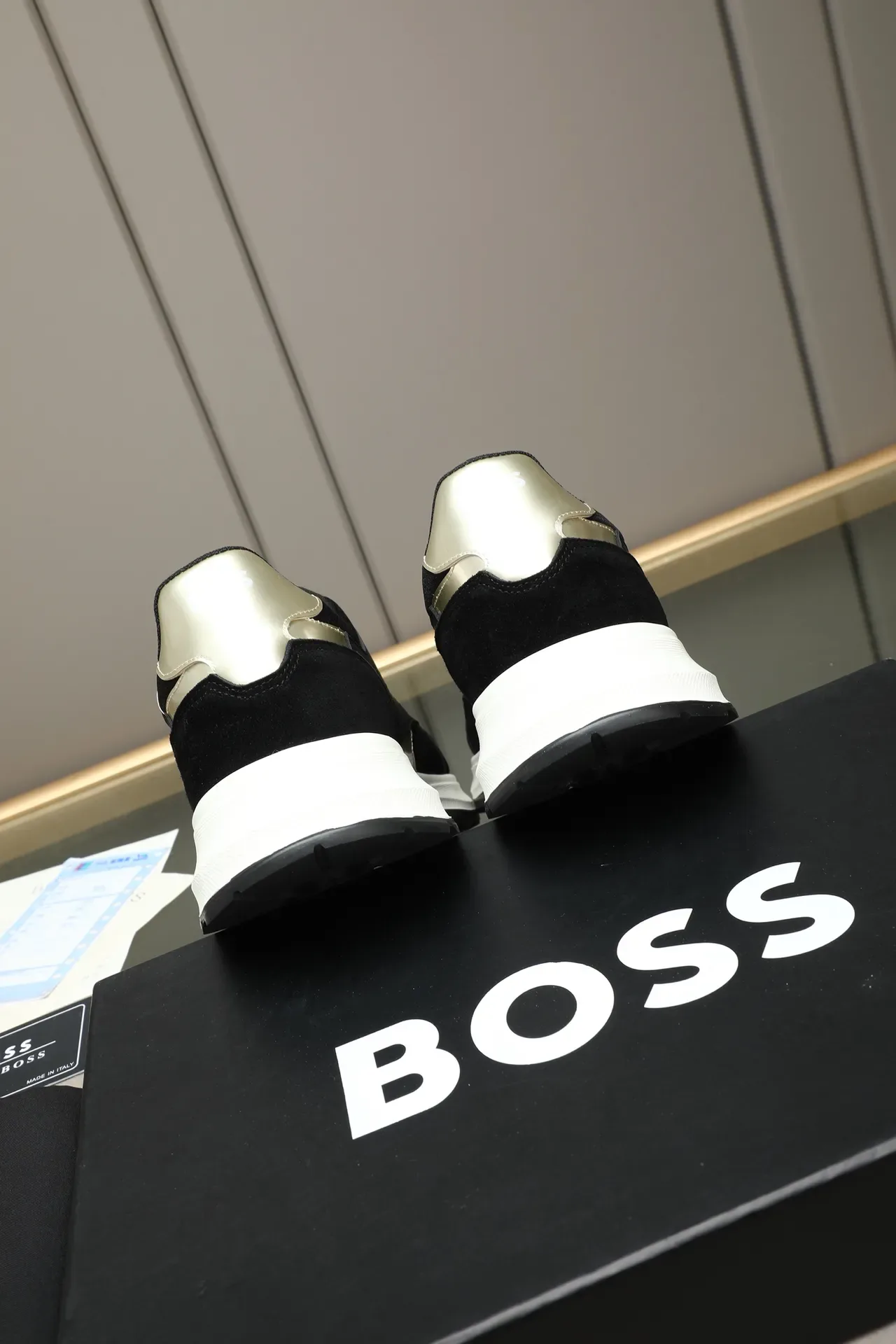 Sneakers Lifestyle Hugo Boss Noir et Or 4