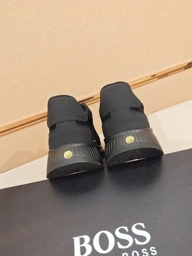 Hugo Boss Sneaker Lifestyle Preto Monocromo Camurça e Sintético 4