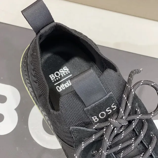 Hugo Boss Sneakers Noires et Jaunes avec partie supérieure en maille et texture ribbed 4