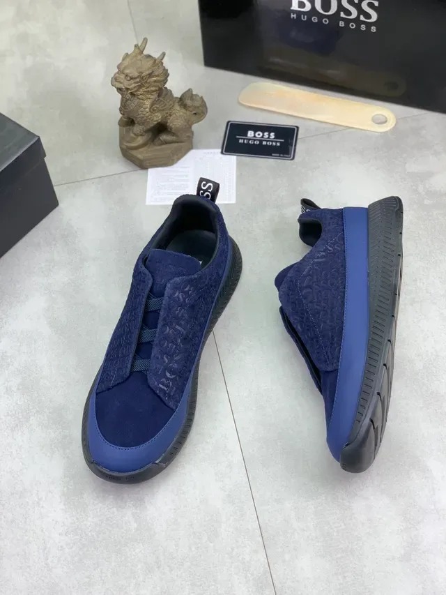 Hugo Boss 蓝色 浮雕 Logo 麂皮 无鞋带 生活风运动鞋 5