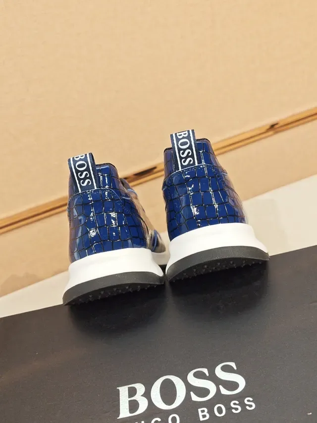 Hugo Boss Sneakers Bleu Blanc Cuir Patenté Embossé Crocodile Brillant Semelle Chunky Midsole 3
