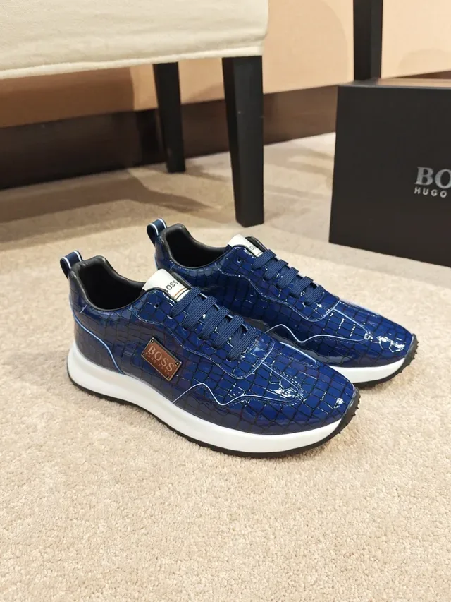Hugo Boss Sneakers Bleu Blanc Cuir Patenté Embossé Crocodile Brillant Semelle Chunky Midsole 4