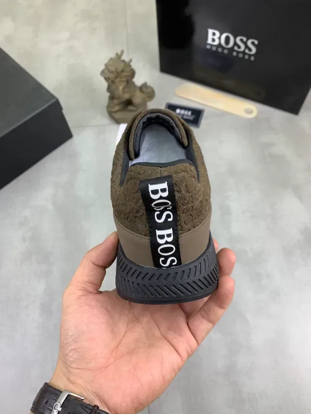 Hugo Boss Zapatillas Lifestyle Slip-On de Ante con Monograma-Embossed 4