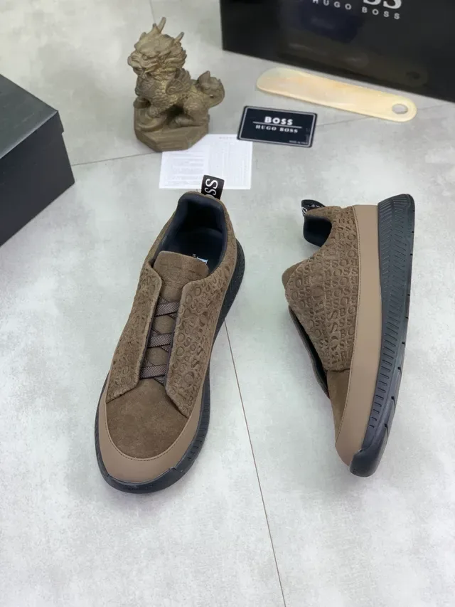 Hugo Boss Zapatillas Lifestyle Slip-On de Ante con Monograma-Embossed 6
