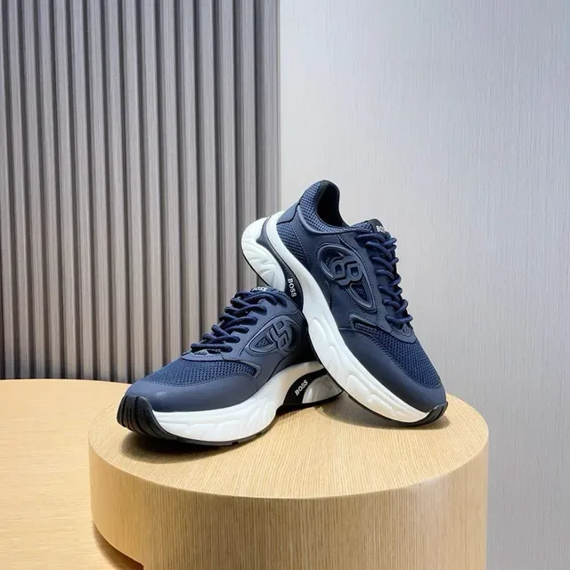 Hugo Boss 海军蓝和白色生活方式运动鞋 4