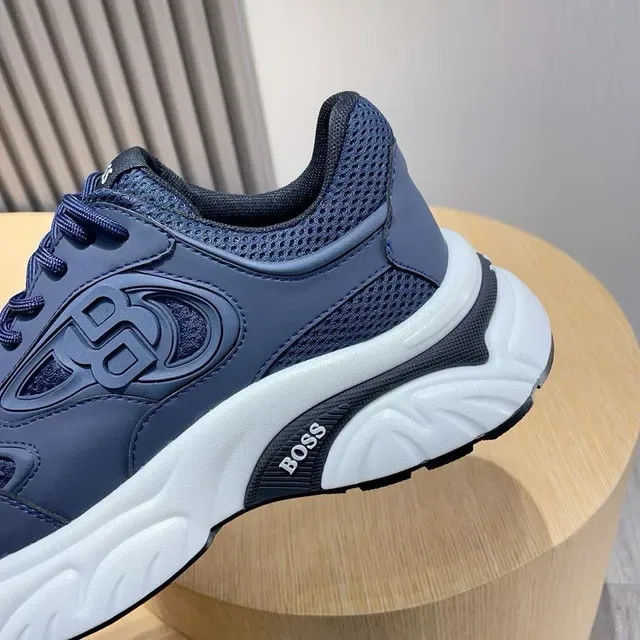 Hugo Boss 海军蓝和白色生活方式运动鞋 5
