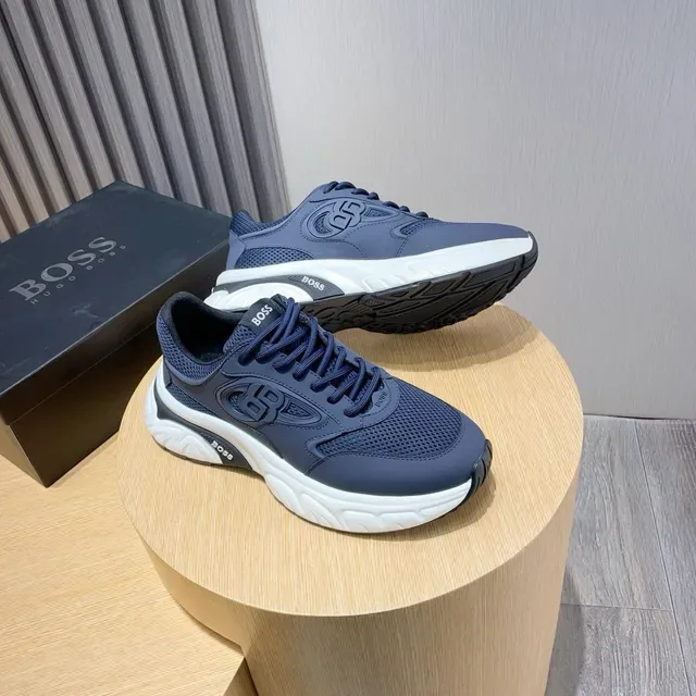 Hugo Boss 海军蓝和白色生活方式运动鞋 6