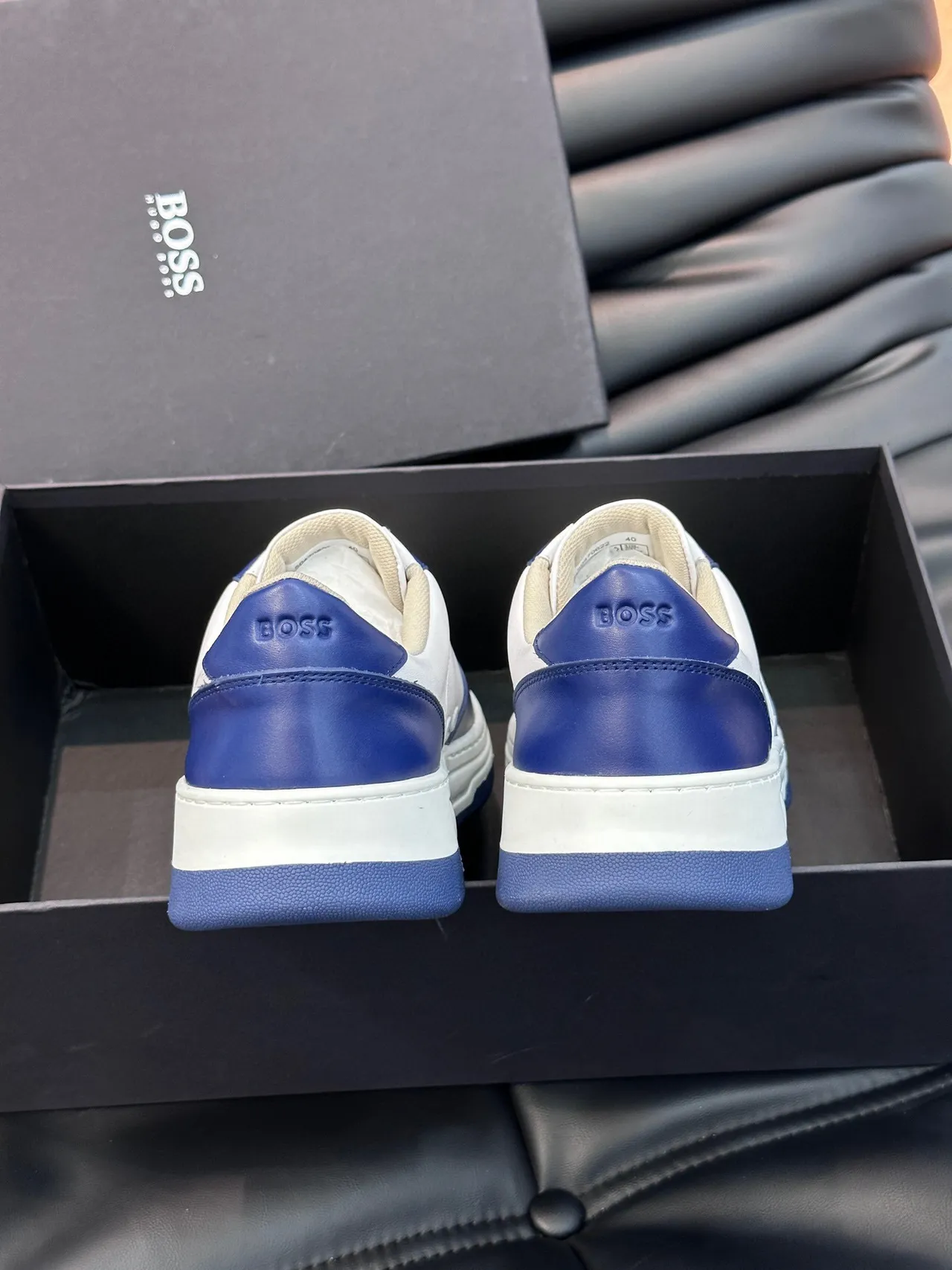 Hugo Boss Tênis Lifestyle de Couro Navy e Branco de Duas Cores 6