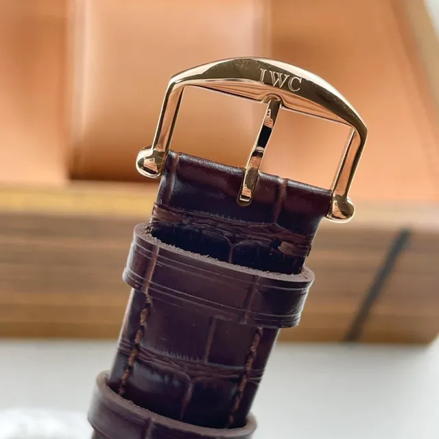 IWC Portofino Automatic Esfera Cinza Escuro Caixa de Ouro Rosa Pulseira de Couro Marrom Relógio Mecânico 3