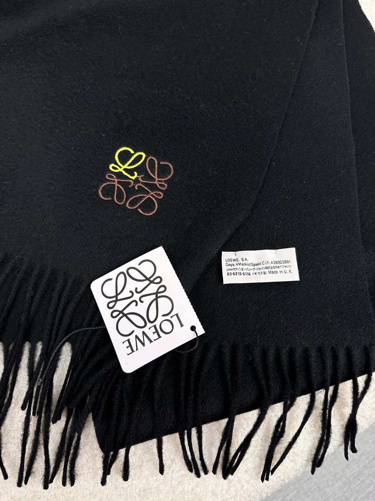 Loewe Anagram Logo bufanda de cachemira negra 4
