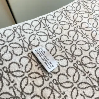 Loewe Anagram Motif ক্যাশমির স্কার্ফ