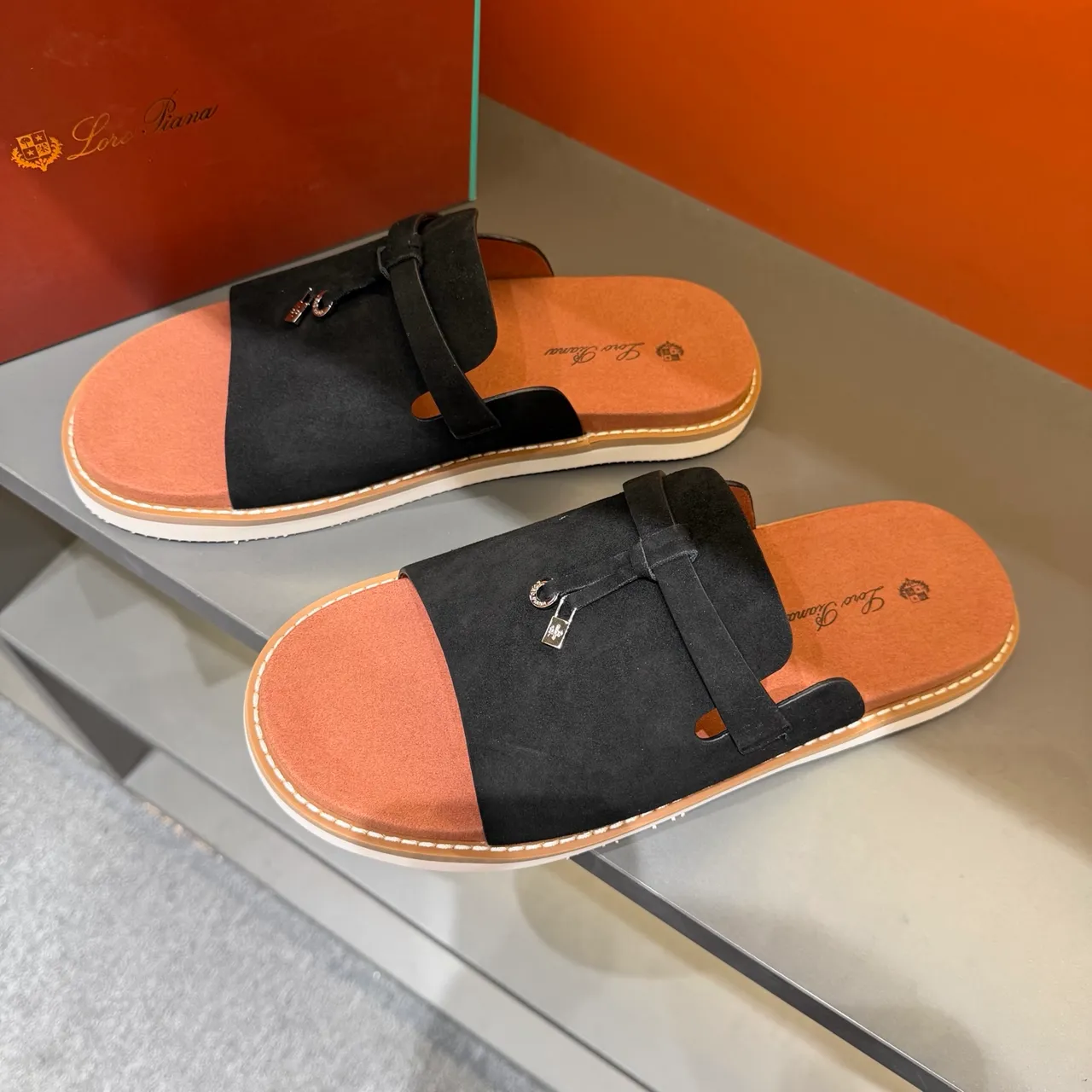 Loewe Slide Noir Beige Daim Supérieur Nœud Papillon Bretelle Chaussons 3