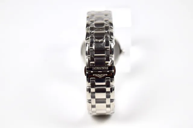 Longines 银白色圆形表壳集成金属表带机械表 7