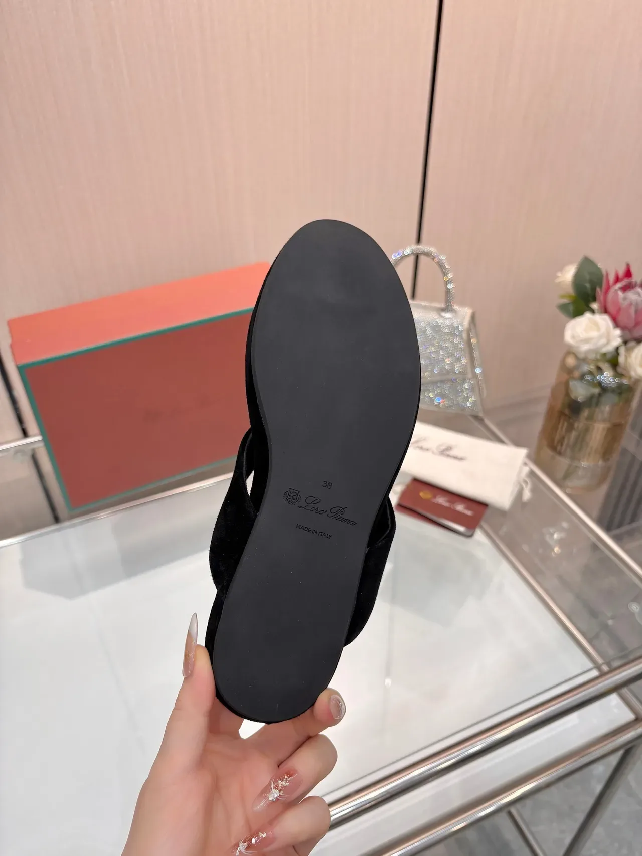 Loro Piana কালো ভেলভেট থং স্লাইড স্লিপার্স 2